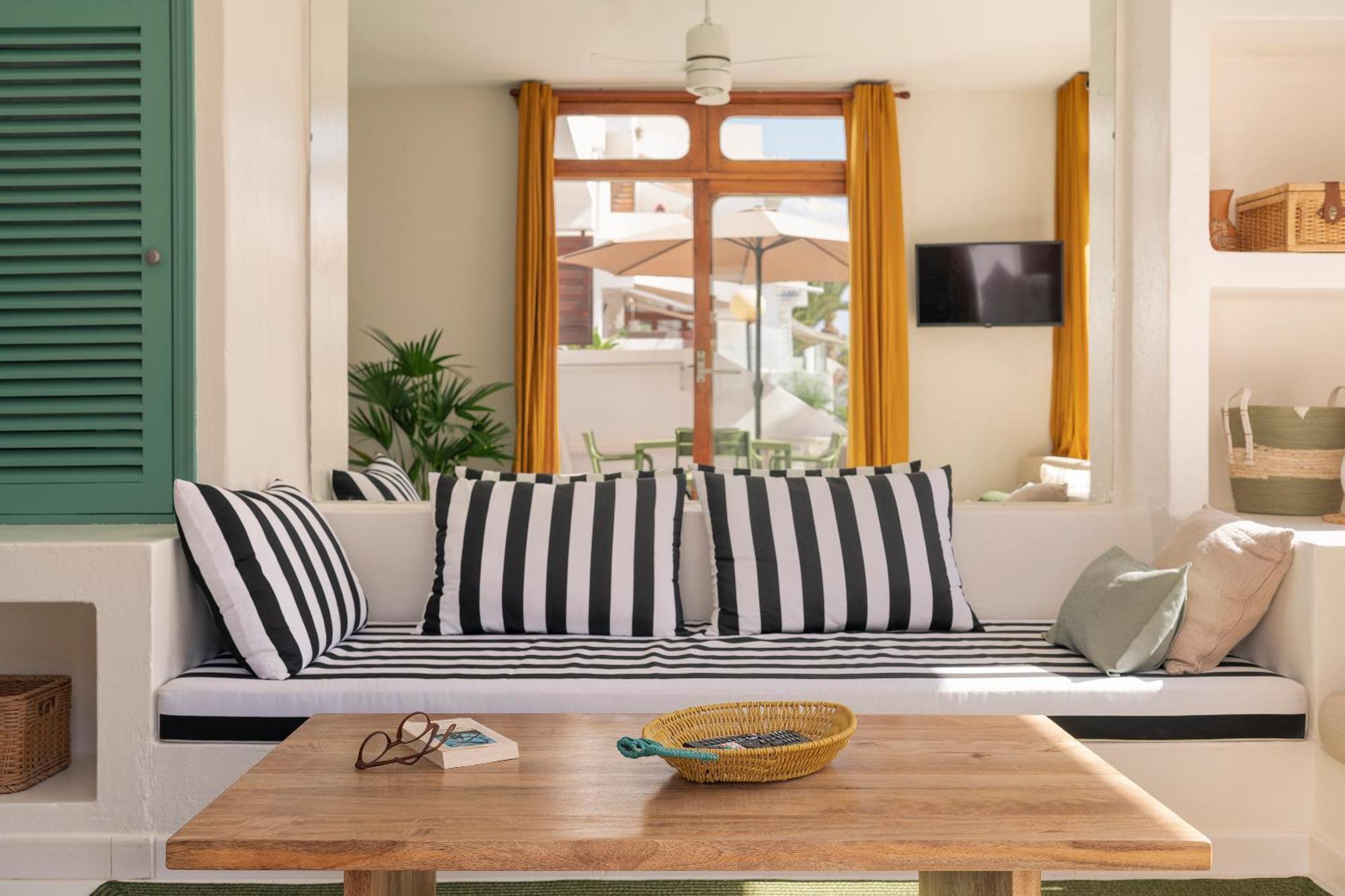 קוסטה טגוויסה Lanzarote Beach Apartments, Casa Bruna מראה חיצוני תמונה